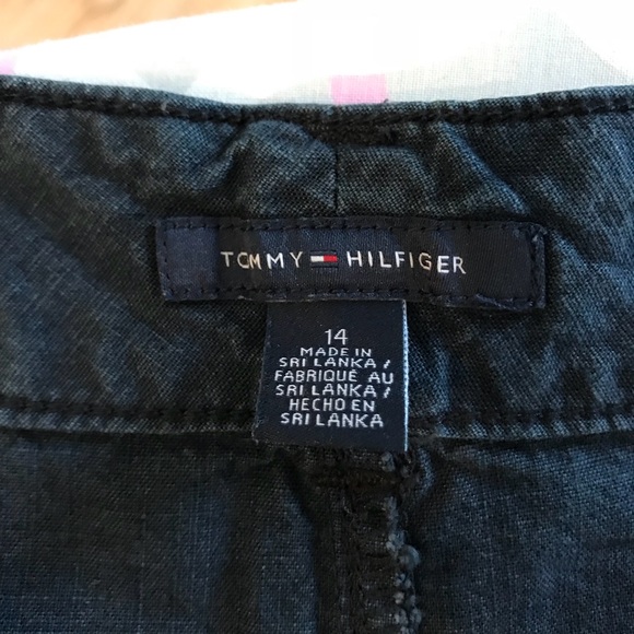 Tommy Hilfiger Shorts - Picture 3 of 4